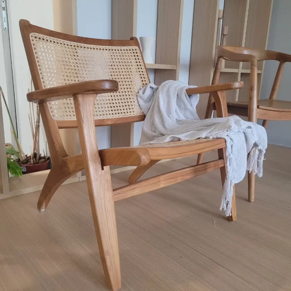 sillón de madera de teca Kemboro