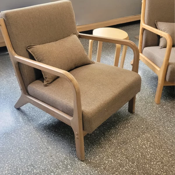 sillón de madera Nurit