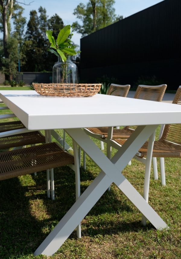 mesa de aluminio con sillones de aluminio y cuerda sintética