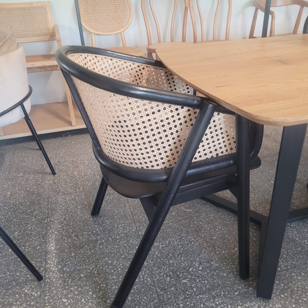 sillón de teca y esterilla Serian
