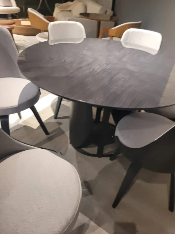 Mesa Emma coleción de autor