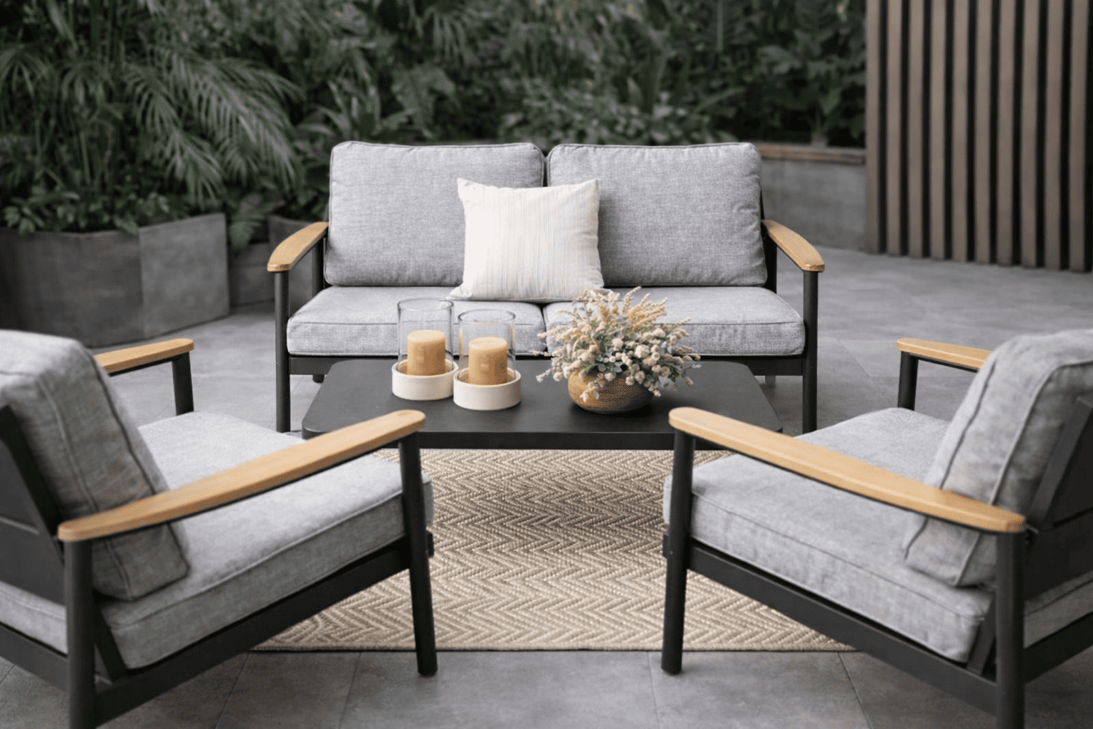 conjunto de aluminio, madera y cuerda Nive