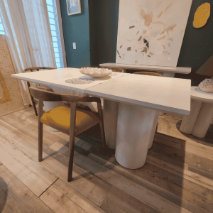 mesa rectangular de madera pie circular